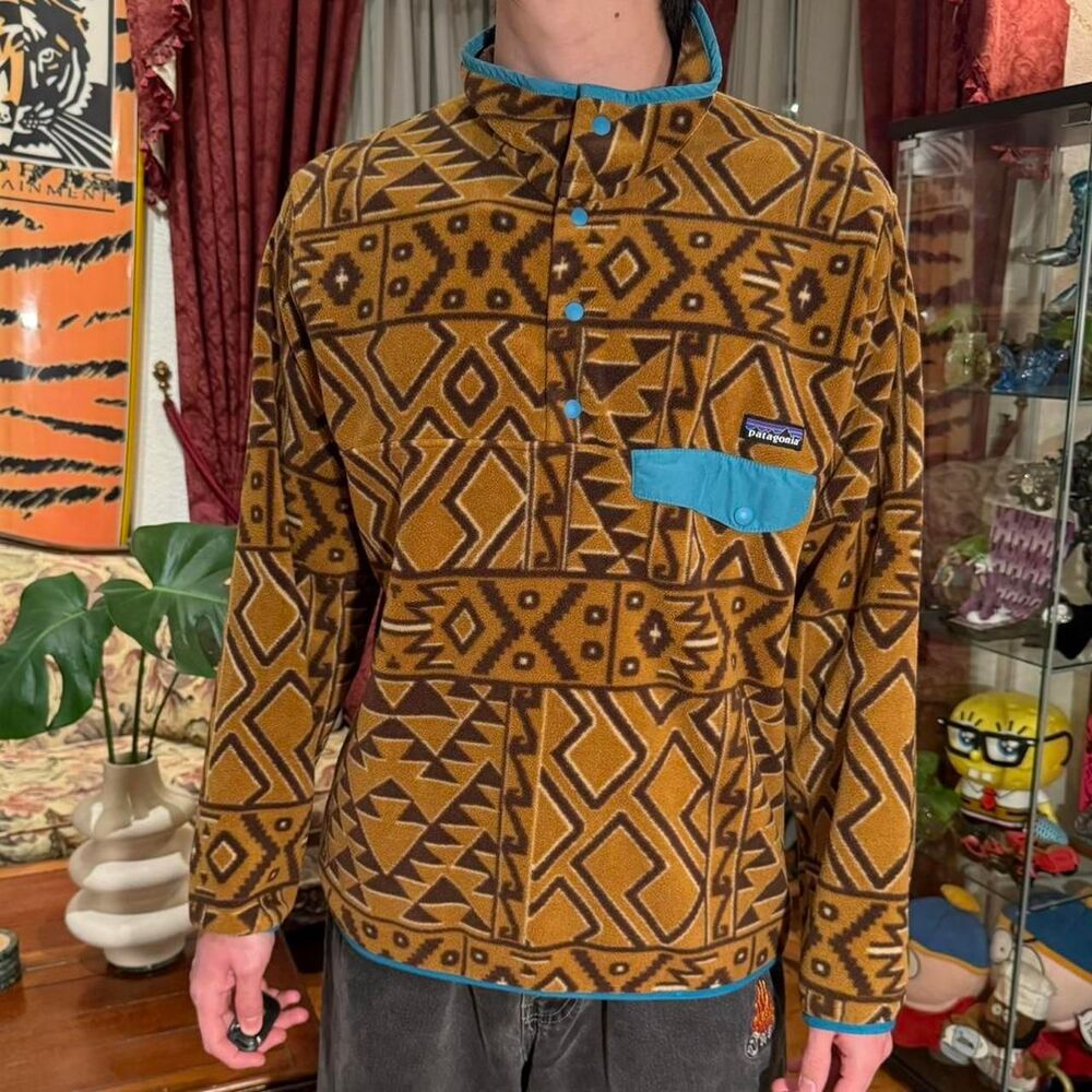 Patagonia Men's Grey Jumper